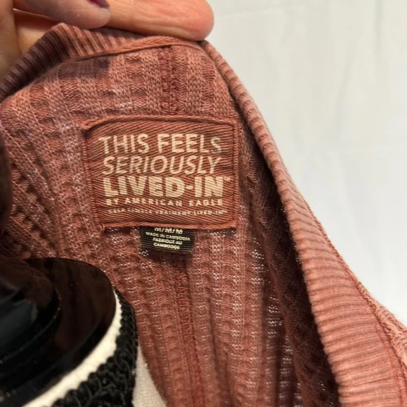 American Eagle Outfitters Pink Crew Neck Sweater - Picture 2 of 5